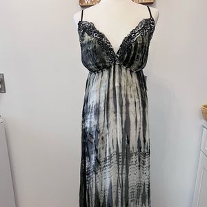 Valerie from Bali with love long tie dye dress black/white